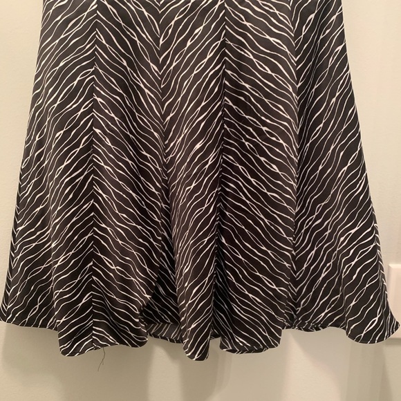The Limited black and white skirt - Picture 1 of 6
